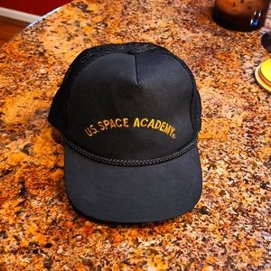 Vintage 1991 US Space Academy snap back hat.